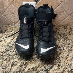 Nike Force Savage Shark 2 Black Football size 7.5